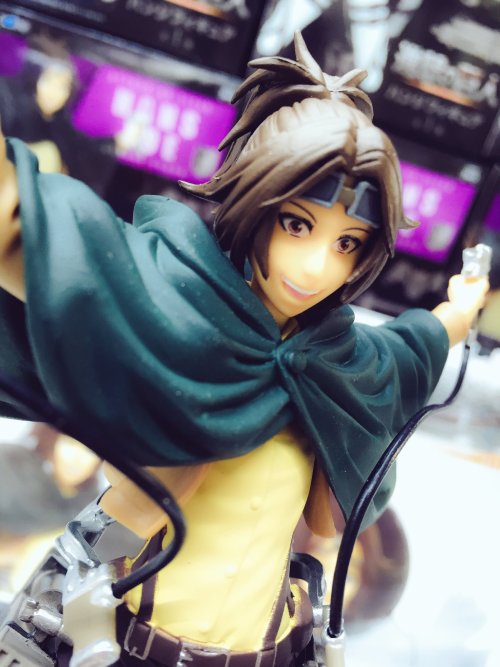 fuku-shuu:   First look at Taito’s Hanji prize figure, originally announced in September 2015! ETA: More images added!  Release Date: March 2016Retail Price: 2,500 Yen Taito has previously released a Historia figure! 