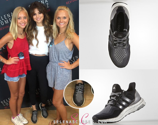 Selena Gomez Debuts a New Contender for Vacation Shoe of the Summer | Vogue