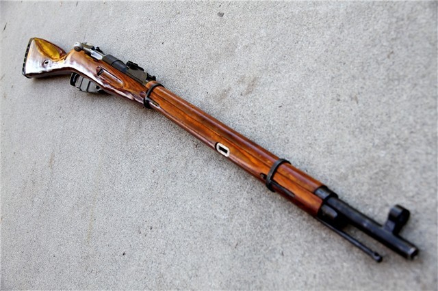 gunrunnerhell:  Mosin Nagant 91/30 In spite being a rather cheap surplus rifle I