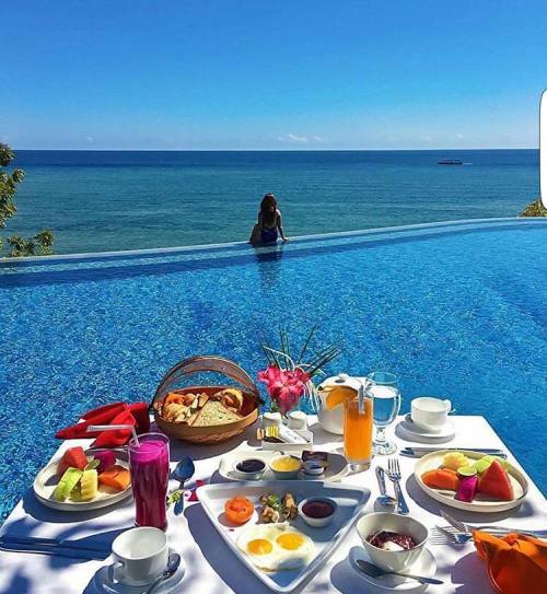 dont tempt me. dont do it   i would eat the hell outta that breakfast…i would swim the hell outta that pool soak it all up and then id enjoy that cool view. fuck it