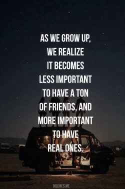 beinlovewithyourownlife:  Real friends unter We Heart It.