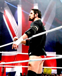 wwe-4ever:  36-39 of 50 favorite pics of