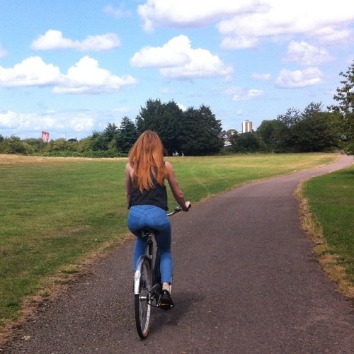 jessashworth: Cartoon clouds and big butts ☁️#butt #girl #cycling #clouds #landscape #bristol