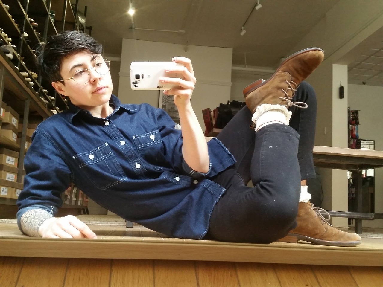 havinghorns:I bought new lacy socks and I found a new place to take photos.