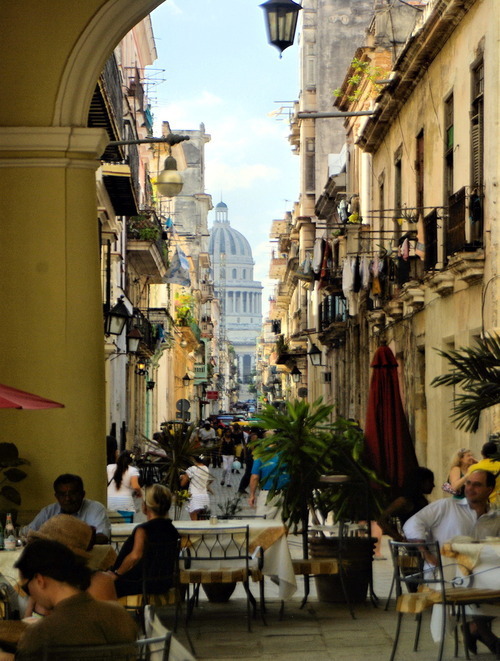 carmenlm16:  Havana, Cuba | via Tumblr on @weheartit.com - http://whrt.it/165ZTJa