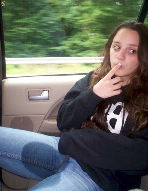 princessharper76: prettyinpiss:  I love car adult photos