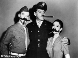 pickurselfup: On the set of Operation Mad Ball (1957): Jack Lemmon, Ernie Kovacs and Kathryn Grant 