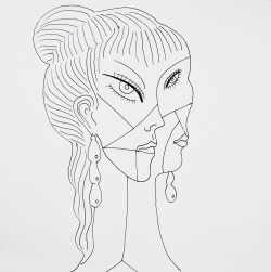 postmodern-art:  Nicholas Chistiakov - Head of a Queen III, drawing