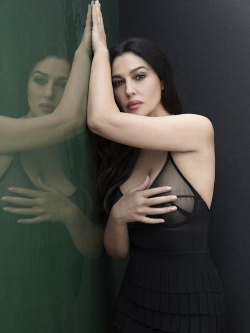 bellucci-bella:  Monica Bellucci by Cliff