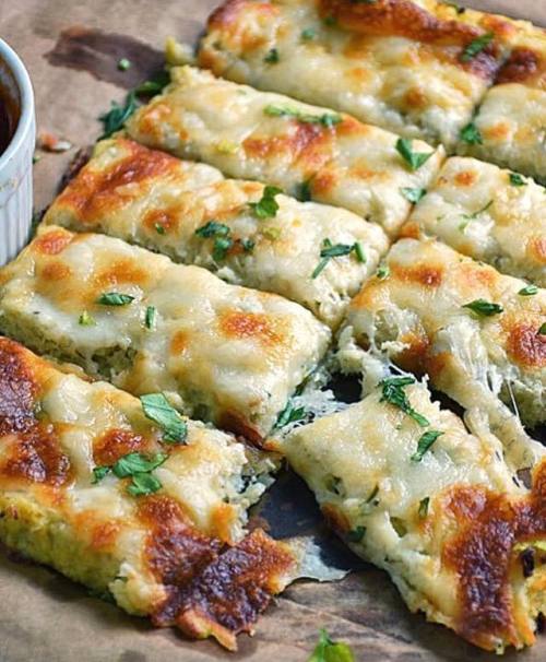  Drooling over today’s lunch treat … Low Carb Cauliflower Breadsticks from our Fresh New Year