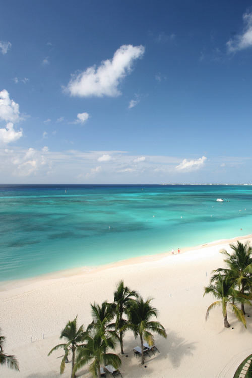 italian-luxury:  Cayman Islands