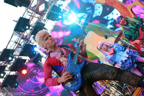 mad t party: solo on Flickr.