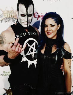 k-0-d-a-m-a:  Alissa White-Gluz and Doyle at Golden Gods Awards 2014. 