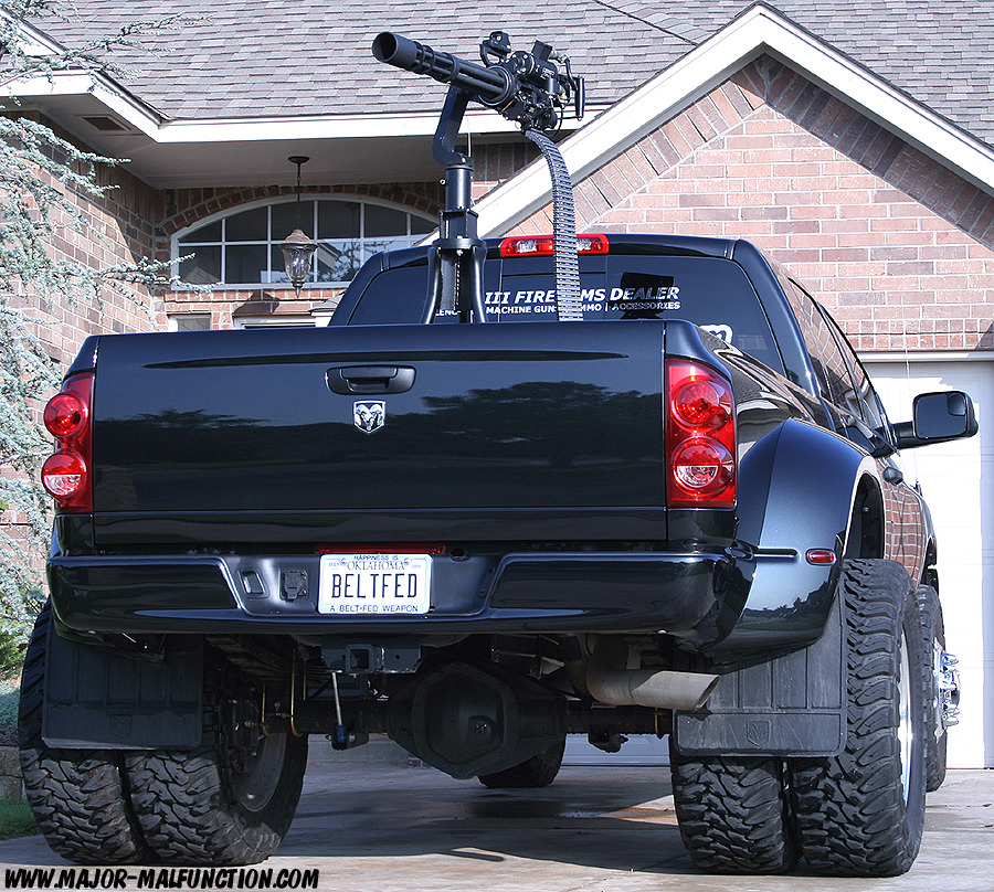 hogginhunni:  cummins-trucks:  l1v32d13-d132l1v3:  Www.l1v32d13-d132l1v3.com  This