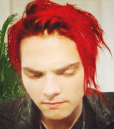 waynegaycy:  Favourite videos of Gerard for anon 