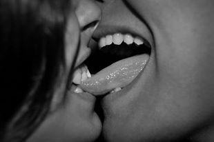 viewpointofdreams:  El amor se basa en superar todo aquél obstáculo que se presente
