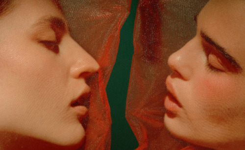 driflloon:julia banas and zoi mantzakanis for numero magazine issue no. 202