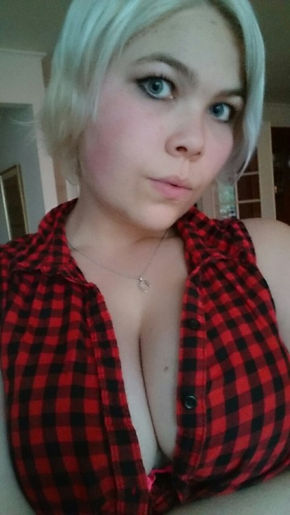 Excessive Cleavage Tumblr