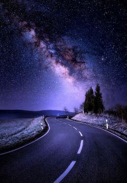 lori-rocks:  Galactic Road…..by Johannes