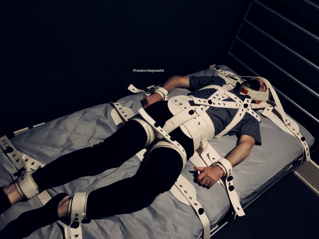 wrappedtightsr: seabondagesadist:  Yet more fun with my beloved Segufix…  This