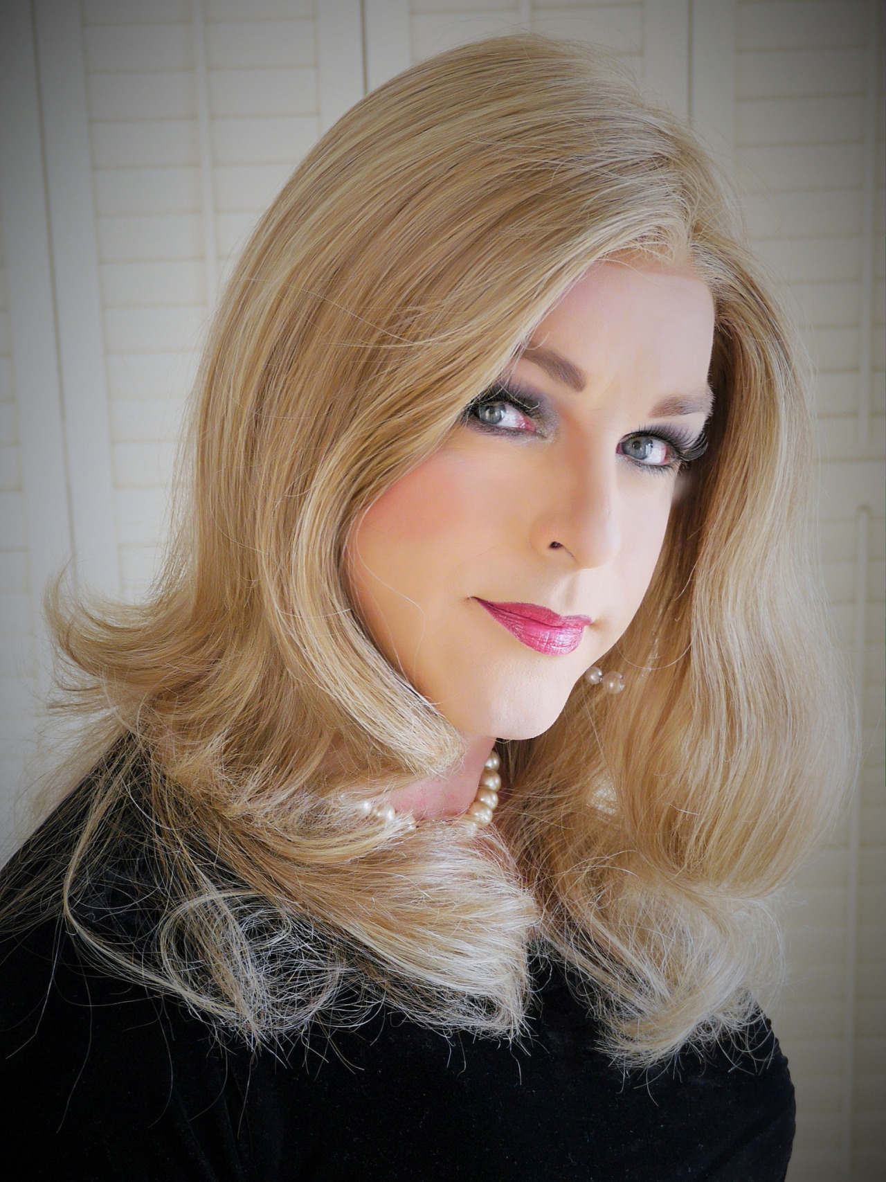 triciafox:  The lovely Vivian Boonstra aka Vivian Engel  more photos at https://www.flickr.com/photos/vivianengel/