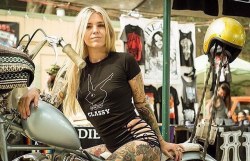 moldiegoldies:💔#fbsunday to #bf6 with @jwterrill choppa in dem #MoldieGoldies HardTail bottoms &amp; @show_class_mag classy🐰tee💔 pic @meredithdevine