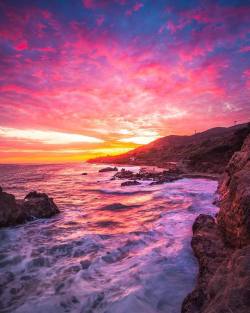 coiour-my-world:Leo Carrillo State Park | California || thegreyelk