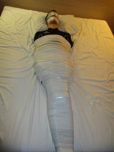 cutegaytied: cutegaytied:  Hot  Hot 
