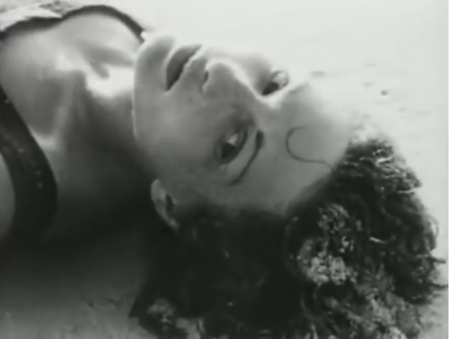 Sex hankiro:  At Land (1946),Maya Deren pictures