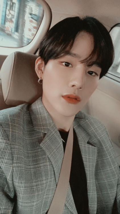 ꒰ seunghun lockscreens꒱— like or reblog ; if you save/use 