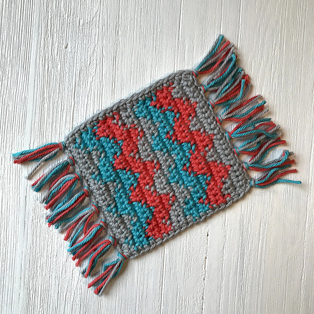 <p><a href="https://ericacrochets.tumblr.com/post/620641365233139712/mug-rug-by-jessica-cooper-free-crochet-pattern" class="tumblr_blog">ericacrochets</a>:</p>

<blockquote><p><b>Mug Rug by Jessica Cooper</b></p><p><a href="https://www.ravelry.com/patterns/library/mug-rug-4">Free Crochet Pattern Here</a> (May need to make an account)</p></blockquote>