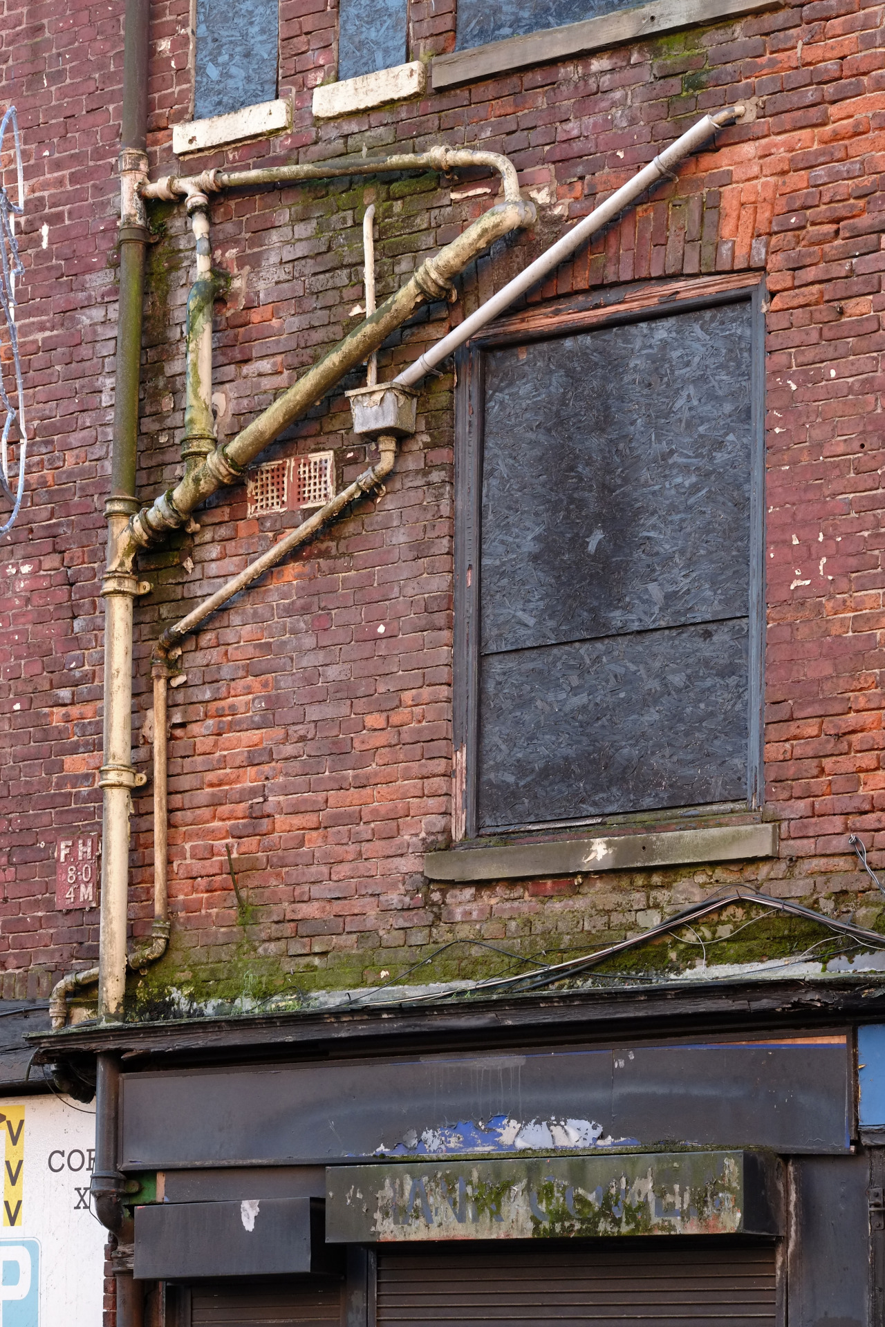 scavengedluxury:  Kirkgate. Leeds, November 2015.  