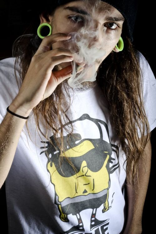 die-thylamide:  true life: i wanna be tumblr famous
