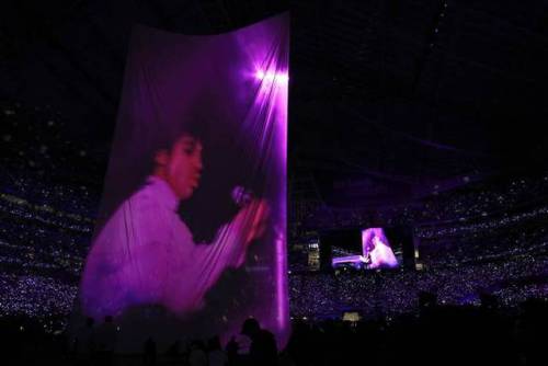  Justin Timberlake pays tribute to Prince during Super Bowl halftime show