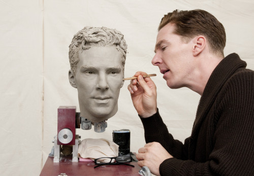 fyantagonist: Benedict Cumberbatch helps Madame Tussauds artists out with the early sculpting for hi