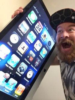 dashbeardconfessional:  LIVIN THAT iPHONE 6 PLUS LYFE BEFORE ERRRRBODY ELSE 