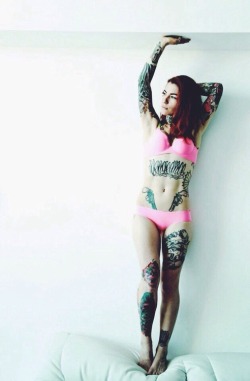 hot-tattoo-girls:  More Hot Tattoo Girls