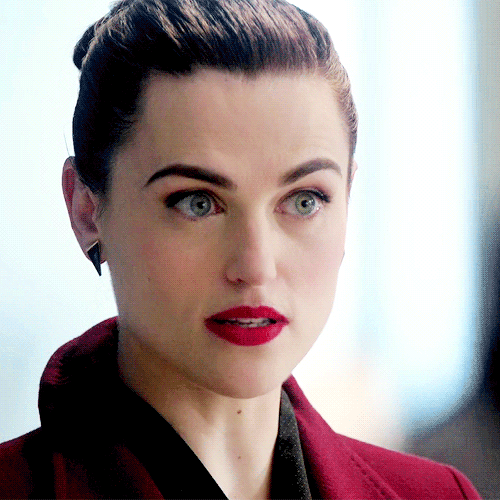 darkblackandscare:She is perfect. Because she is a Luthor.