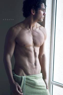 gaypornman85:  Marco Valdes 