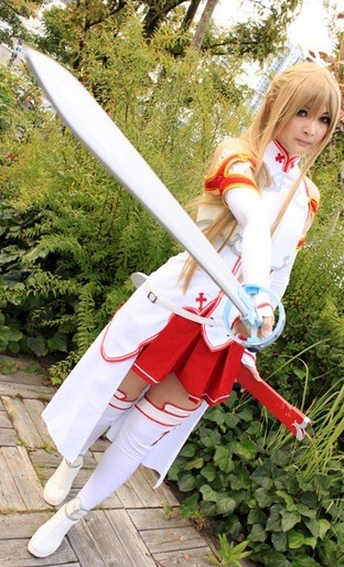 bestcosplayphotos:  ｡✖  Kirito ✖ Asuna ｡✖ [Anime : Sword Art Online] __________________you