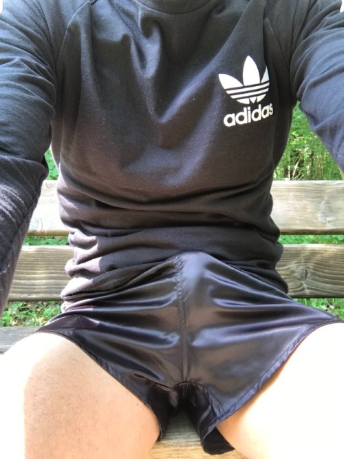 Adidas shiny Nylon Glanzshorts