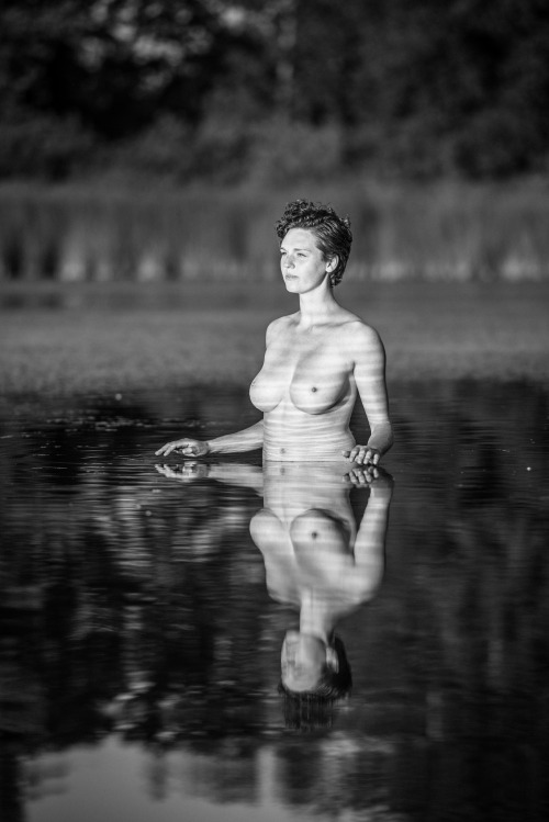 serge69sblog:  baremountain:  Reflections   Great shot!