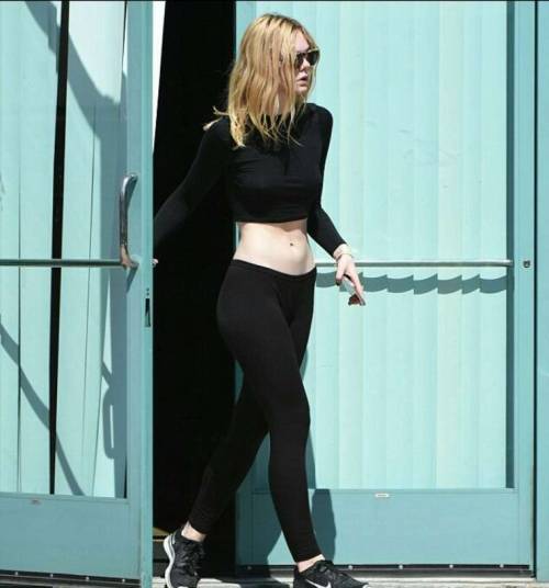 Sex the-spandex-queens:  Elle fanning wearing pictures