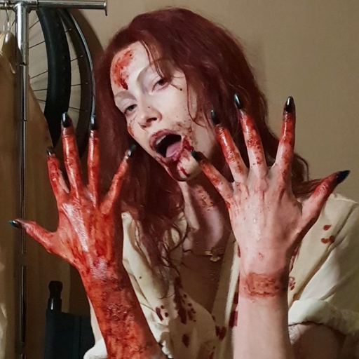 horrorlesbians:horrorlesbians:horrorlesbians:everytime I remember that lesbian couple
