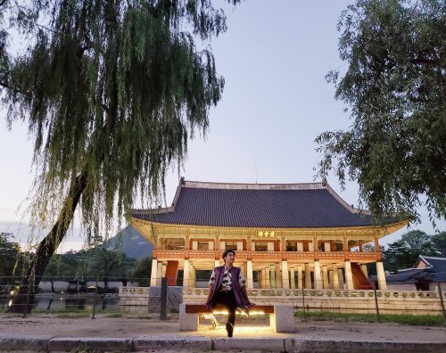 bts-twts:200929 Namjoon’s Tweet경회루Gyeonghoeru Pavilion*(T/N: *Gyeonghoeru Pavilion of Gyeongbokgung 