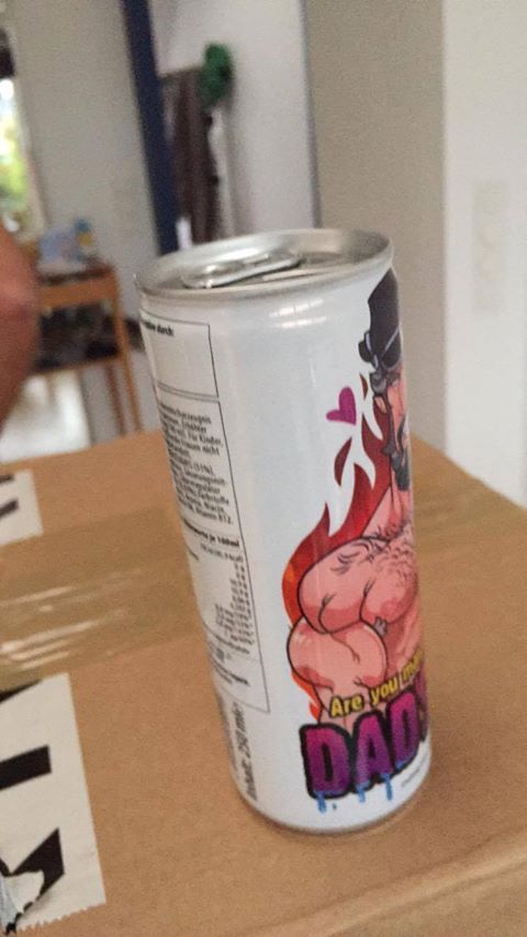 vincettii-art:  Friend showm ne how Energy Drink can i designed looks like!Those