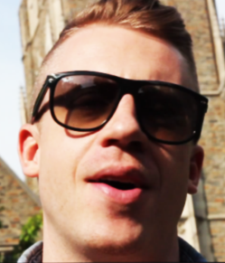 zacharylevissmile:  sdfghjk perfection.  Macklemore and Ryan Lewis