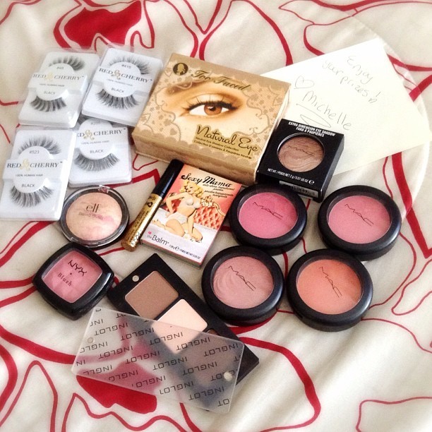 nemoxrindu:
“ Last month I won @makeuploversunite ‘s giveaway and today it finally came in the mail along with some other goodies I didn’t expect! The giveaway included: an #inglot custom trio, four #mac blushes in #pinchopeach #style #staypretty &...