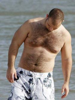 Bamabearandcub:  Hairybearfriend:  Checking Out The Hotness That Is Him.  -Papabear