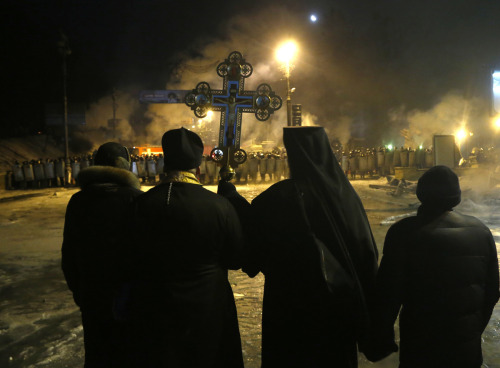 XXX zoetica:  Tense, fascinating photos of orthodox photo